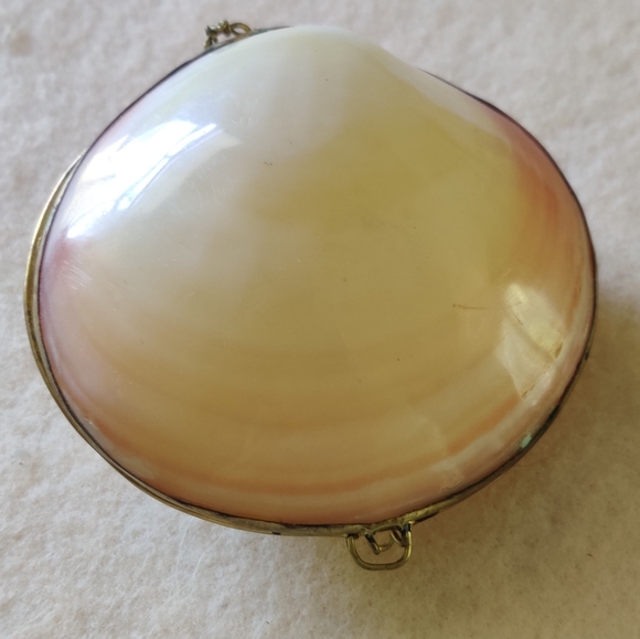 Vintage shell trinket box